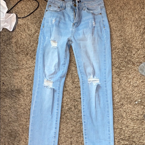 Jeans - Picture 1 of 4